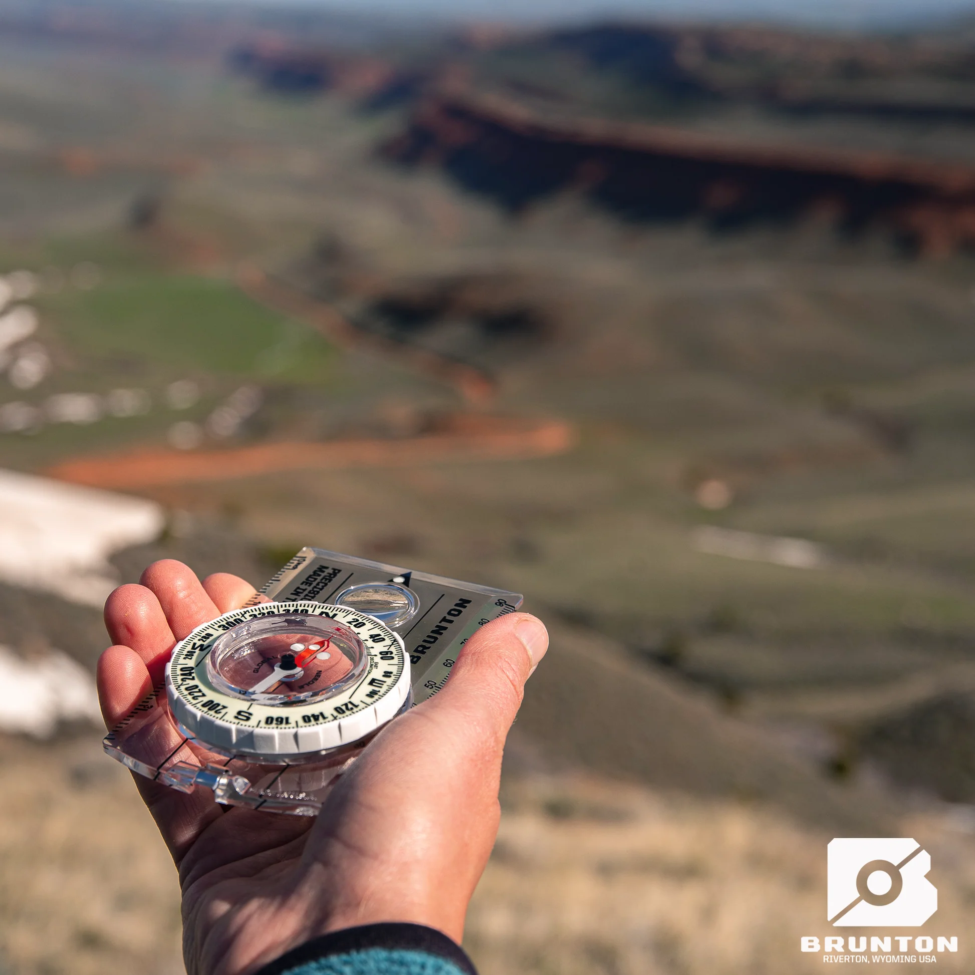 Scout™ Glow Compass
